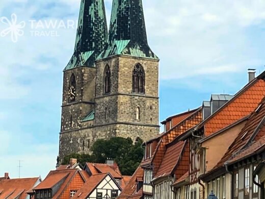 Monument place de village historique Basse-Saxe Tawari Travel